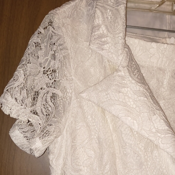 SHEIN White Lace Short-Sleeve Blouse and Short Set M - Picture 2 of 8